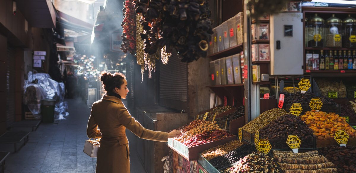 Istanbul bazaar shopping
