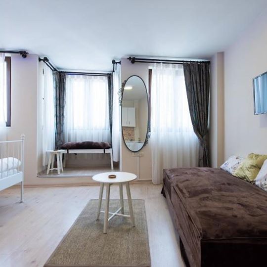 Newly Renovated Studio Apartment in Istanbul for Rent - DECO9