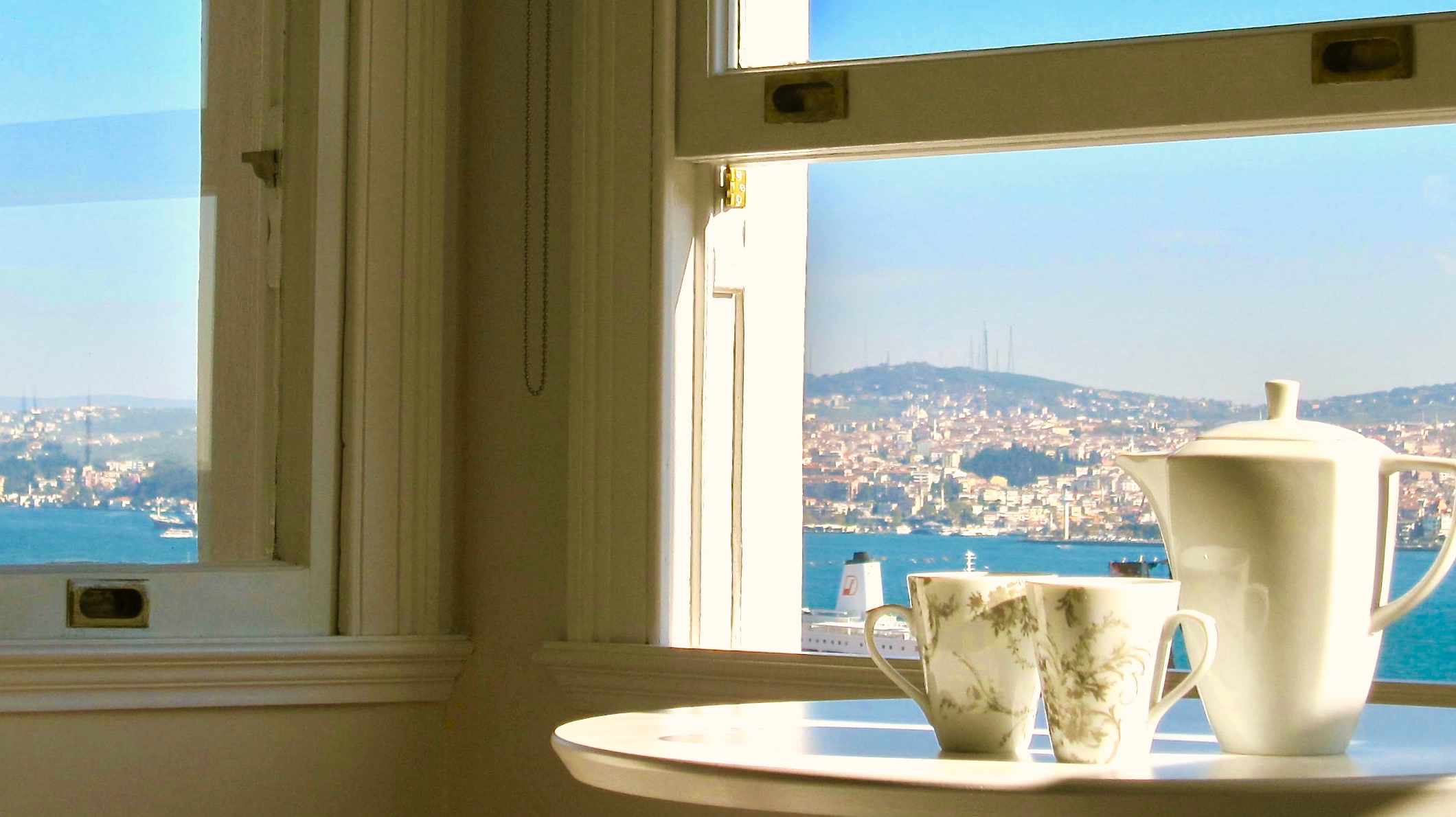 Furnished 3 bedroom apartment for residential rent with high ceilings and views across Bosphorus and Golden Horn located by Galata Tower in Beyoglu, Istanbul.